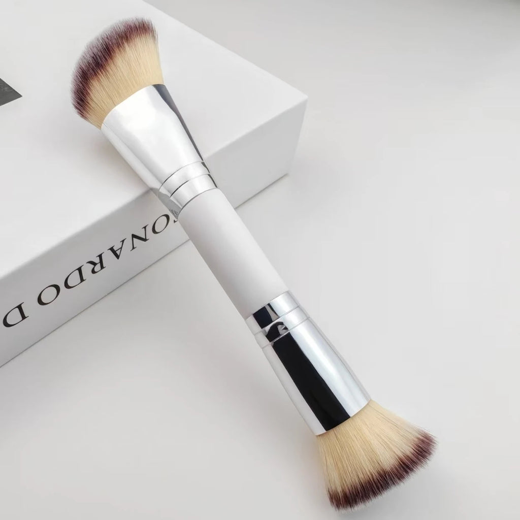 Luxe 2-in-1 Double-Ended Makeup Brush